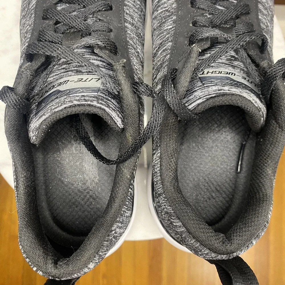 Skechers Lite-Weight Shoes Womens Size 7 Black Walking Sneakers SN 13067